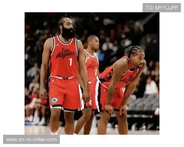 快船团队在赛末完成漂亮的团队配合夺下胜利