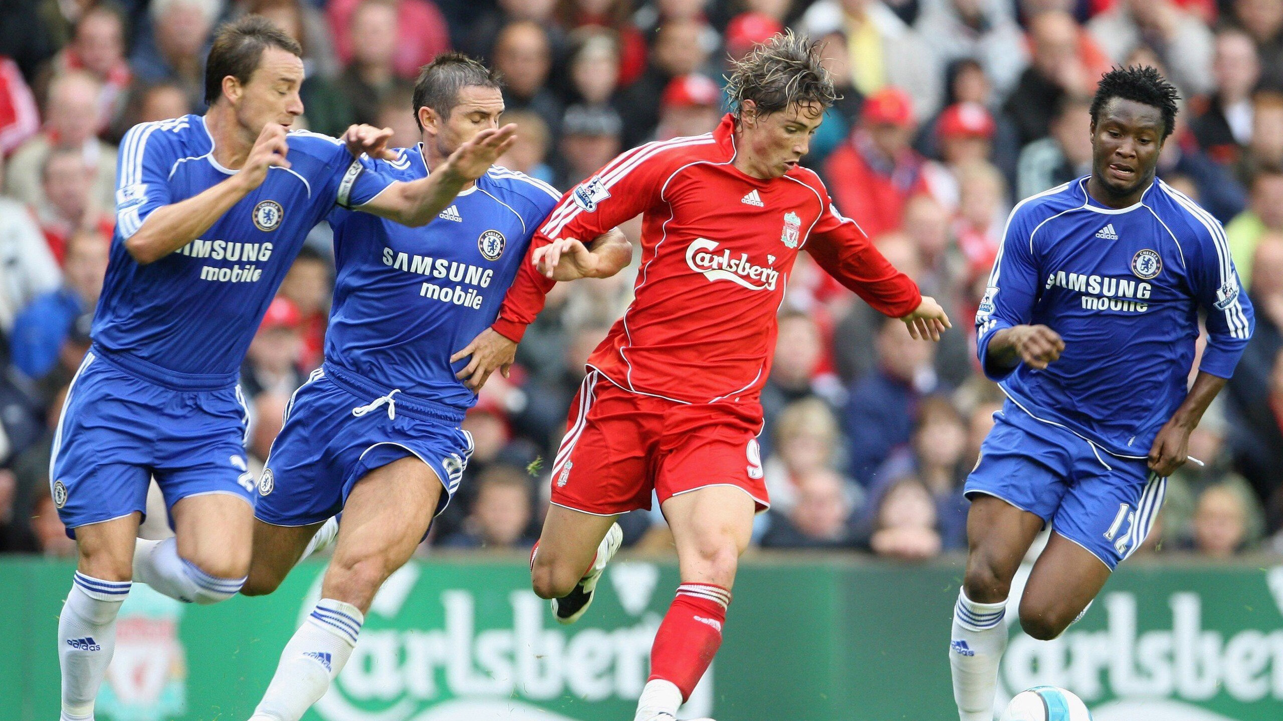 米兰体育官网登录入口-国际足球界推动裁判全程直播问询,确保判罚透明,2021足球国际级裁判